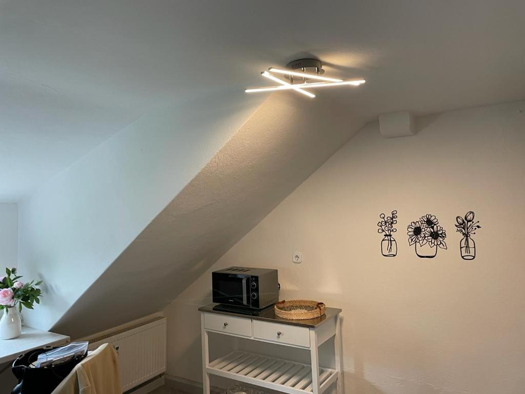 Wen Koenigsberger,Ruhige Dg-Wohnung In Weiden,2 Schlafzimmer,Parkplatz, Zentral! Weiden in der Oberpfalz Exteriér fotografie