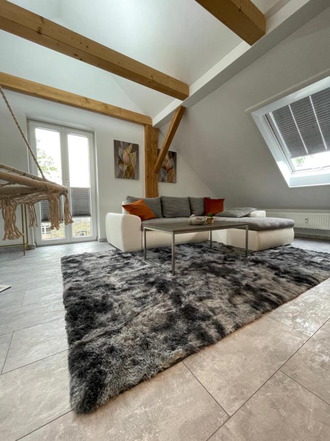 Wen Koenigsberger,Ruhige Dg-Wohnung In Weiden,2 Schlafzimmer,Parkplatz, Zentral! Weiden in der Oberpfalz Exteriér fotografie